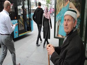 Hakaret edip aşağılıyorlar...