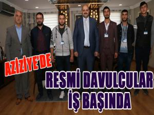 Aziziyede resmi ramazan davulcuları iş başında