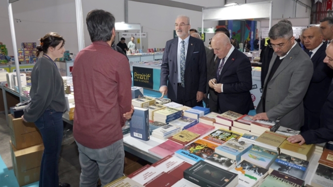 Kitap dünyasının kalbi Erzurum'da atıyor...